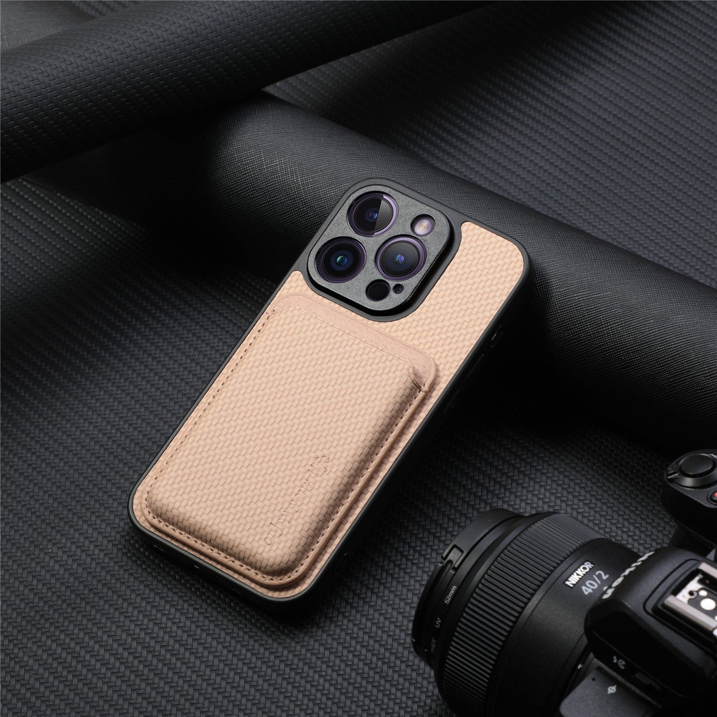 Tempat kartu magnetik bermotif serat casing ponsel Apple