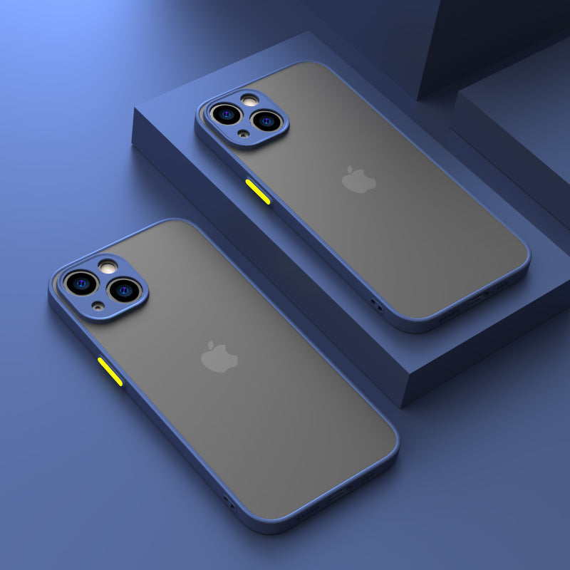 Casing iPhone berbahan silikon buram yang terasa seperti kulit