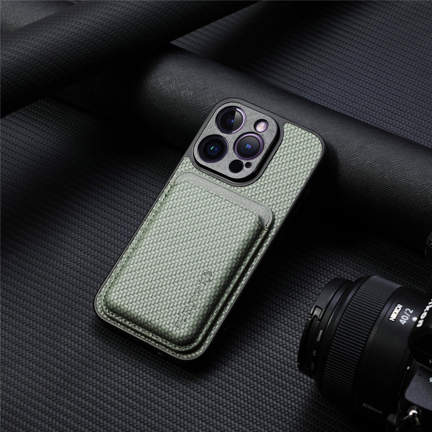 Tempat kartu magnetik bermotif serat casing ponsel Apple