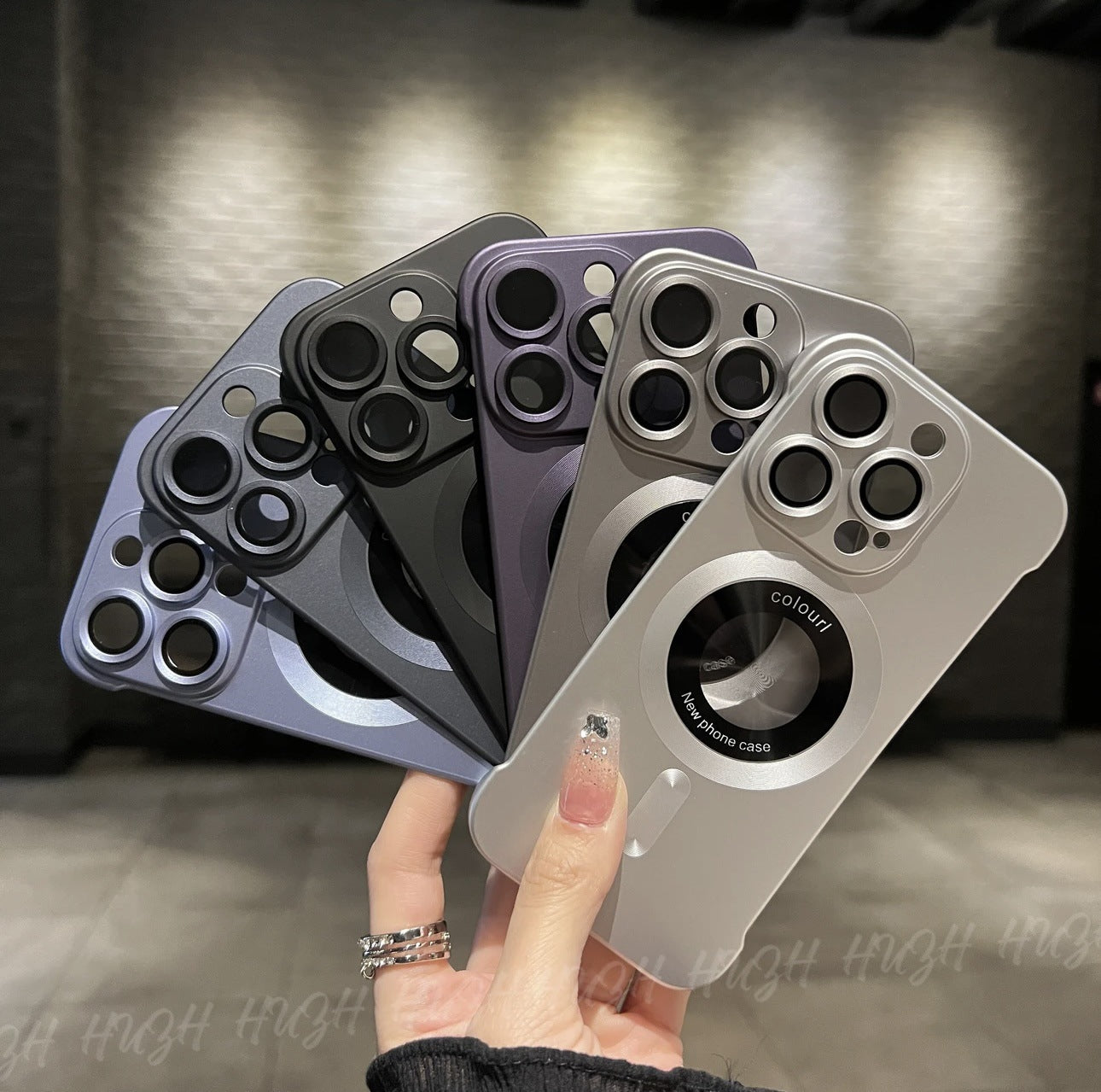 Casing ponsel Apple tanpa bingkai cat metalik dengan tanda bocor magnetik