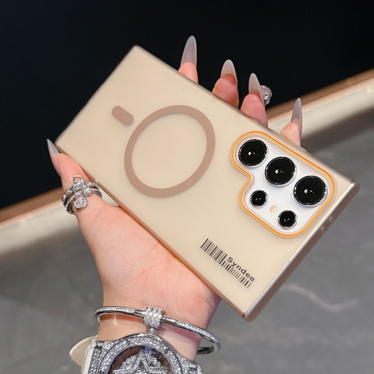 Casing ponsel Samsung magnetik matte yang terasa di kulit