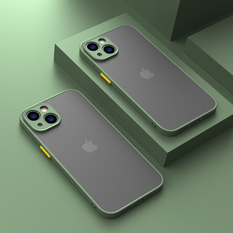 Casing iPhone berbahan silikon buram yang terasa seperti kulit