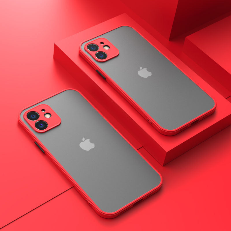 Casing iPhone berbahan silikon buram yang terasa seperti kulit