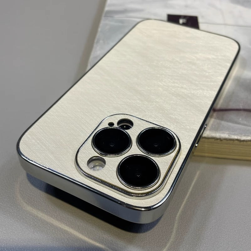 Casing ponsel Apple bermotif emas sederhana