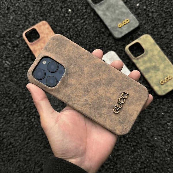 Casing iPhone setengah tertutup berbahan kulit yang modis