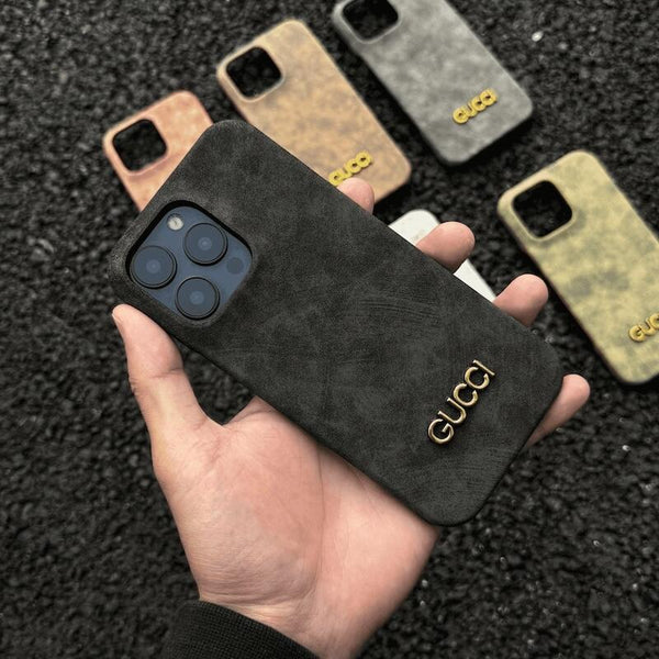 Casing iPhone setengah tertutup berbahan kulit yang modis