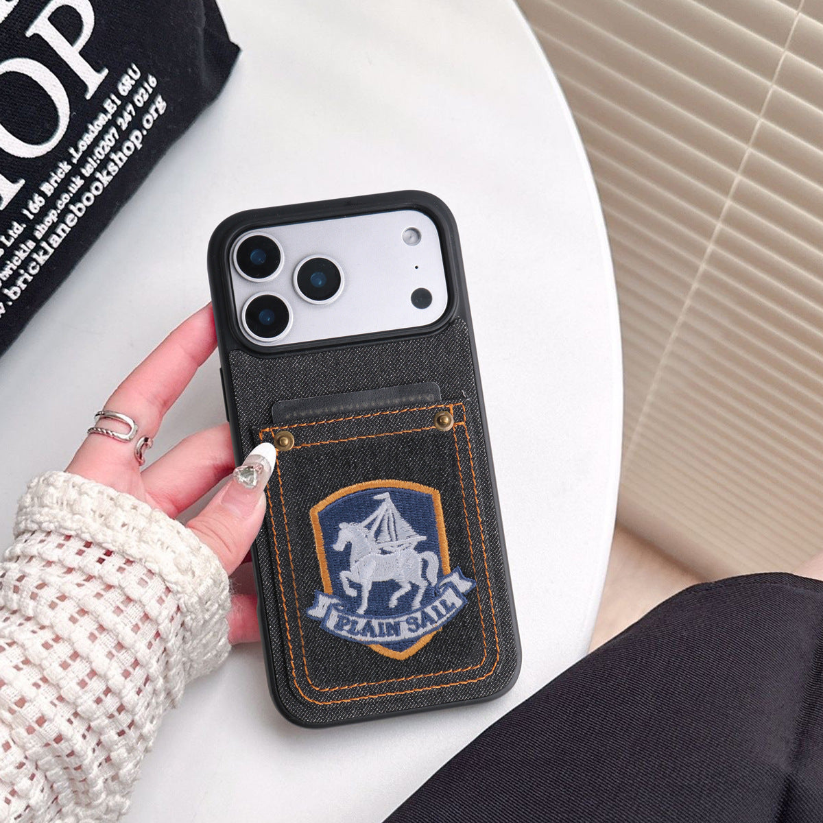 Embroidered auspicious Apple phone case