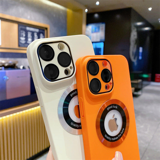 Casing ponsel Apple dengan lensa magnetik berpola CD yang terasa di kulit 