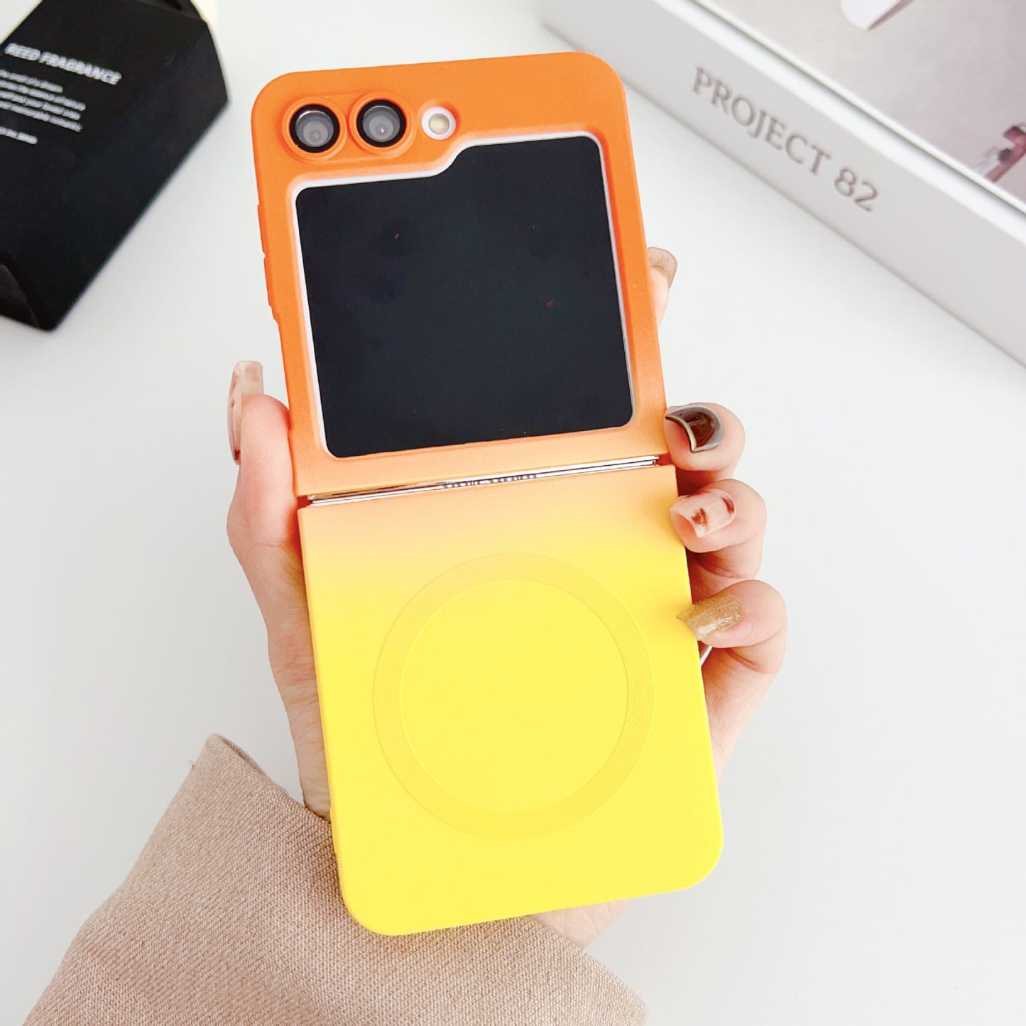 Casing ponsel Samsung Z Flip magnetik silikon cair gradien