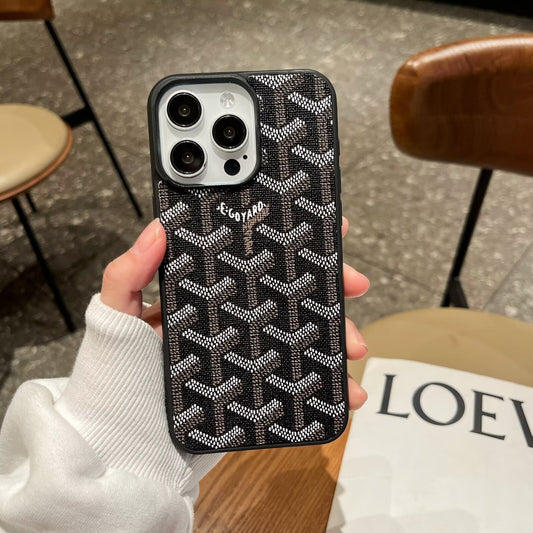 Full-coverage dog tooth Apple phone case