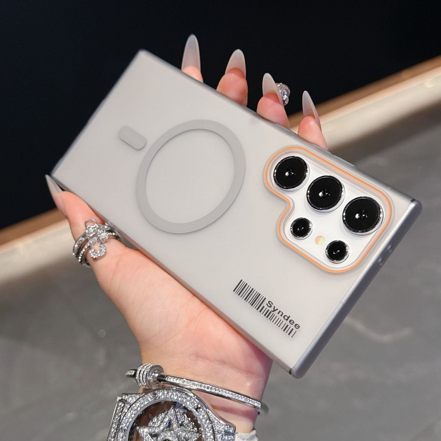 Casing ponsel Samsung magnetik matte yang terasa di kulit 