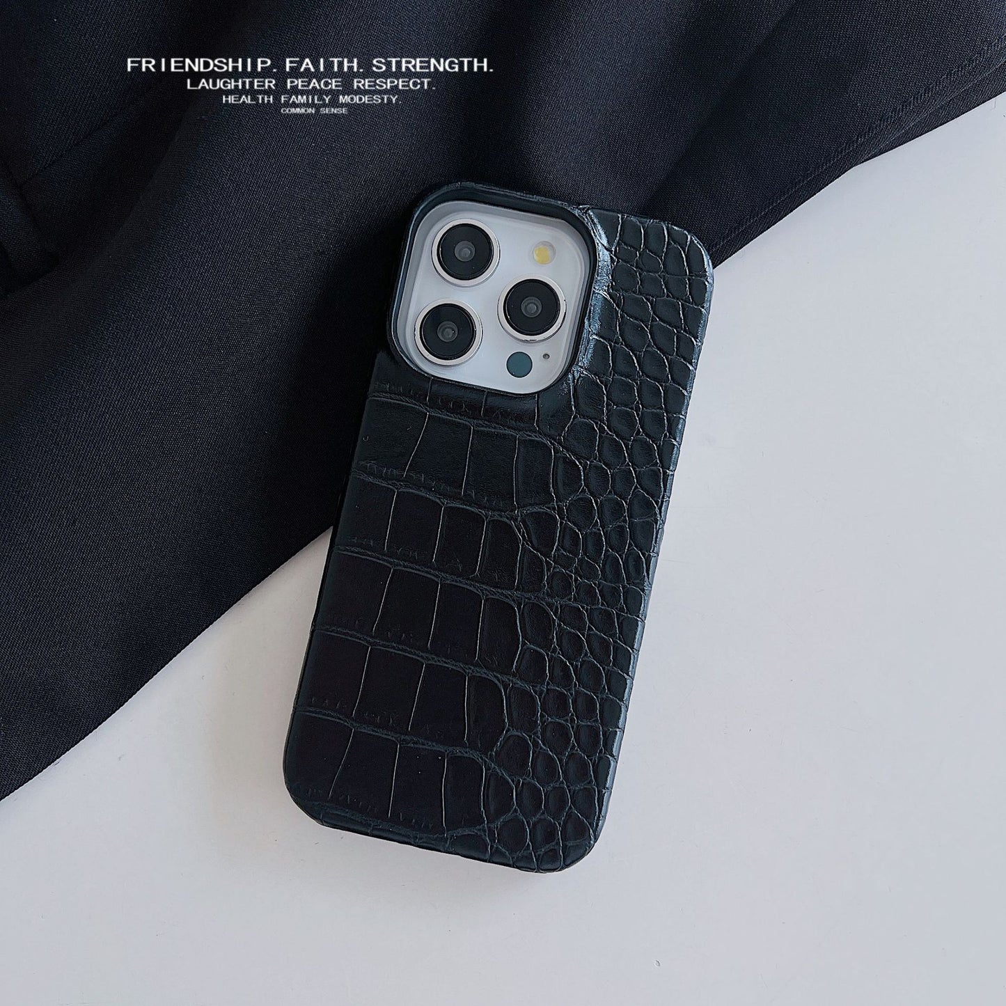 Casing ponsel Apple setengah cakupan bermotif buaya premium