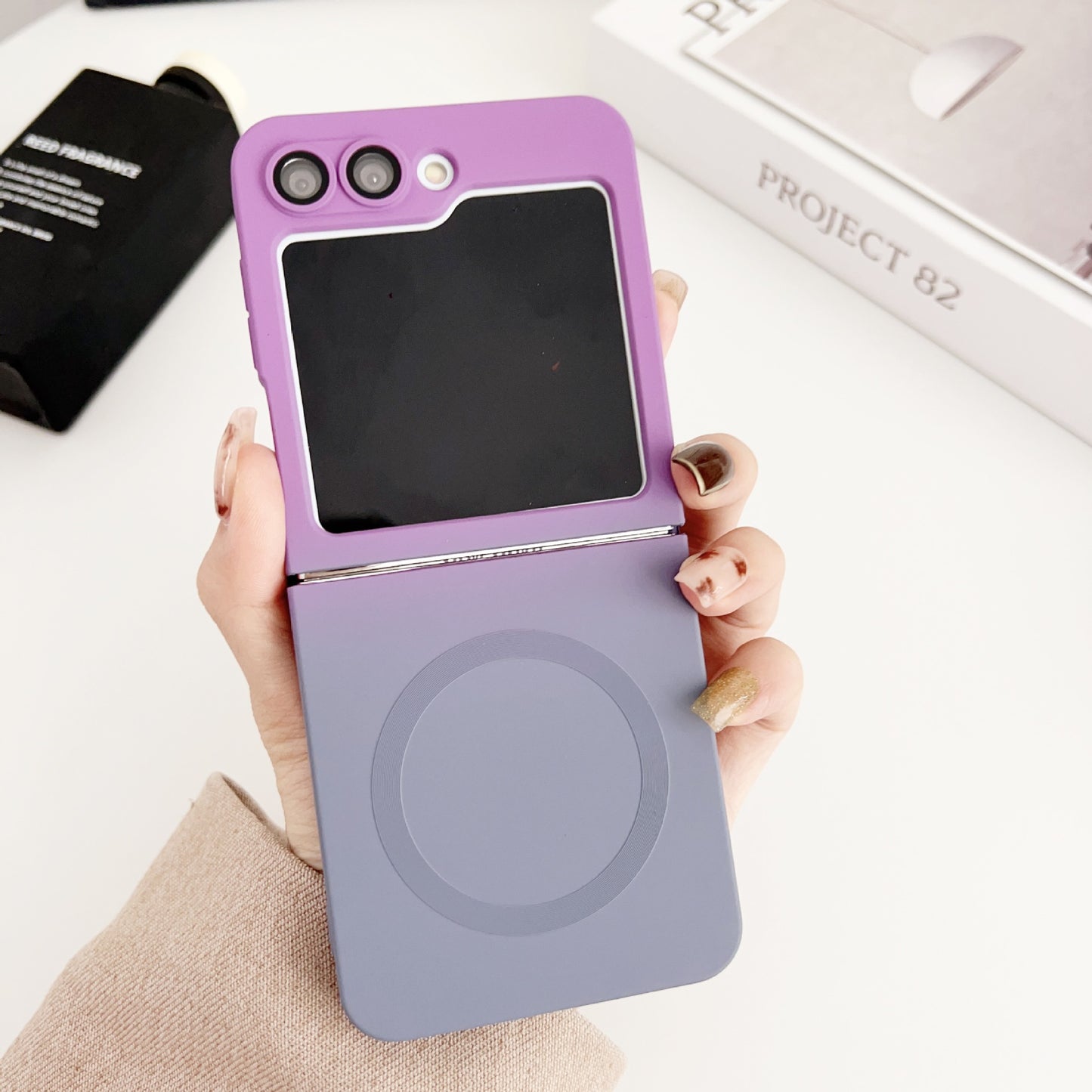 Casing ponsel Samsung Z Flip magnetik silikon cair gradien