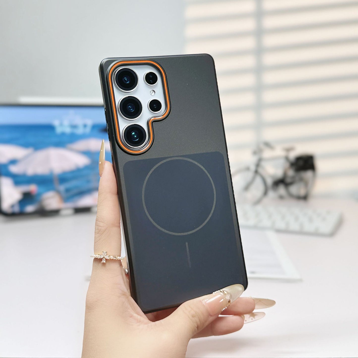 Skin-feel magnetic frosted Samsung phone case