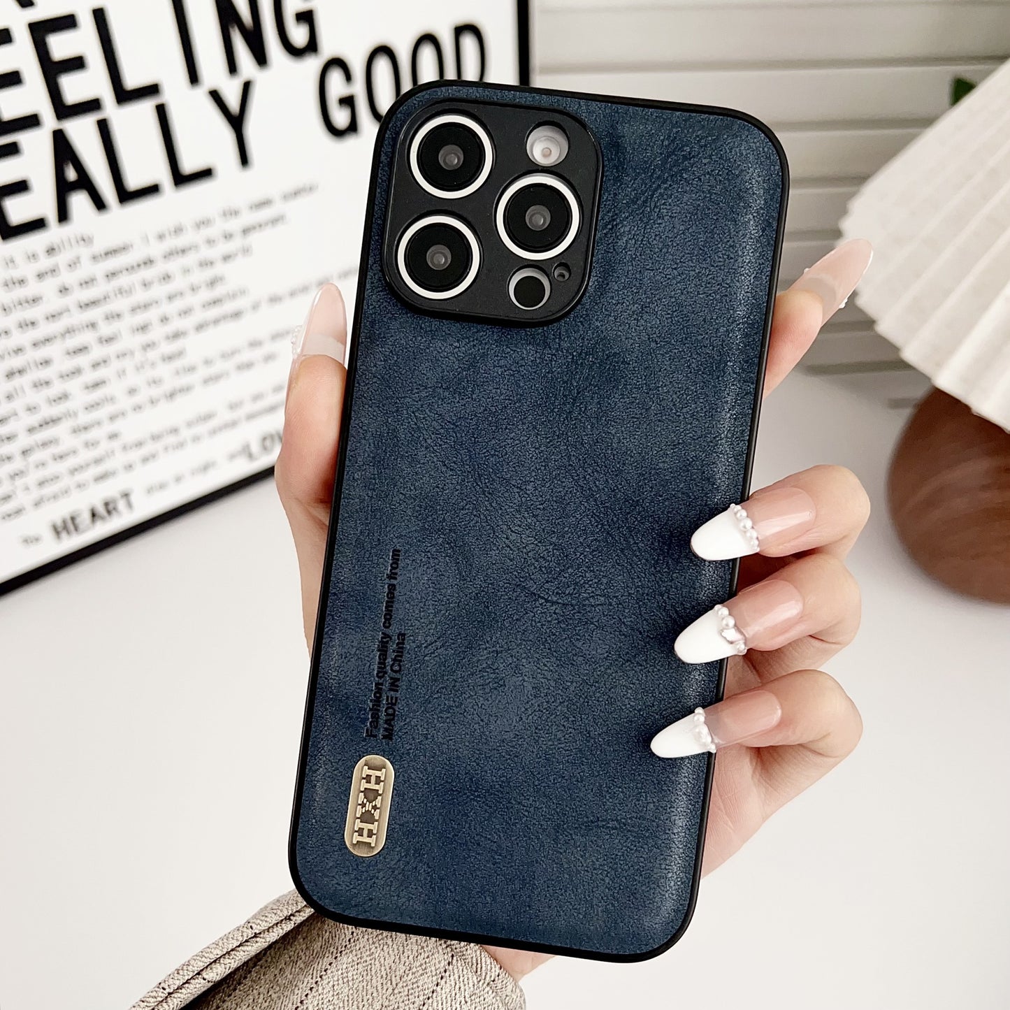 Textured magnetic apple iPhone case